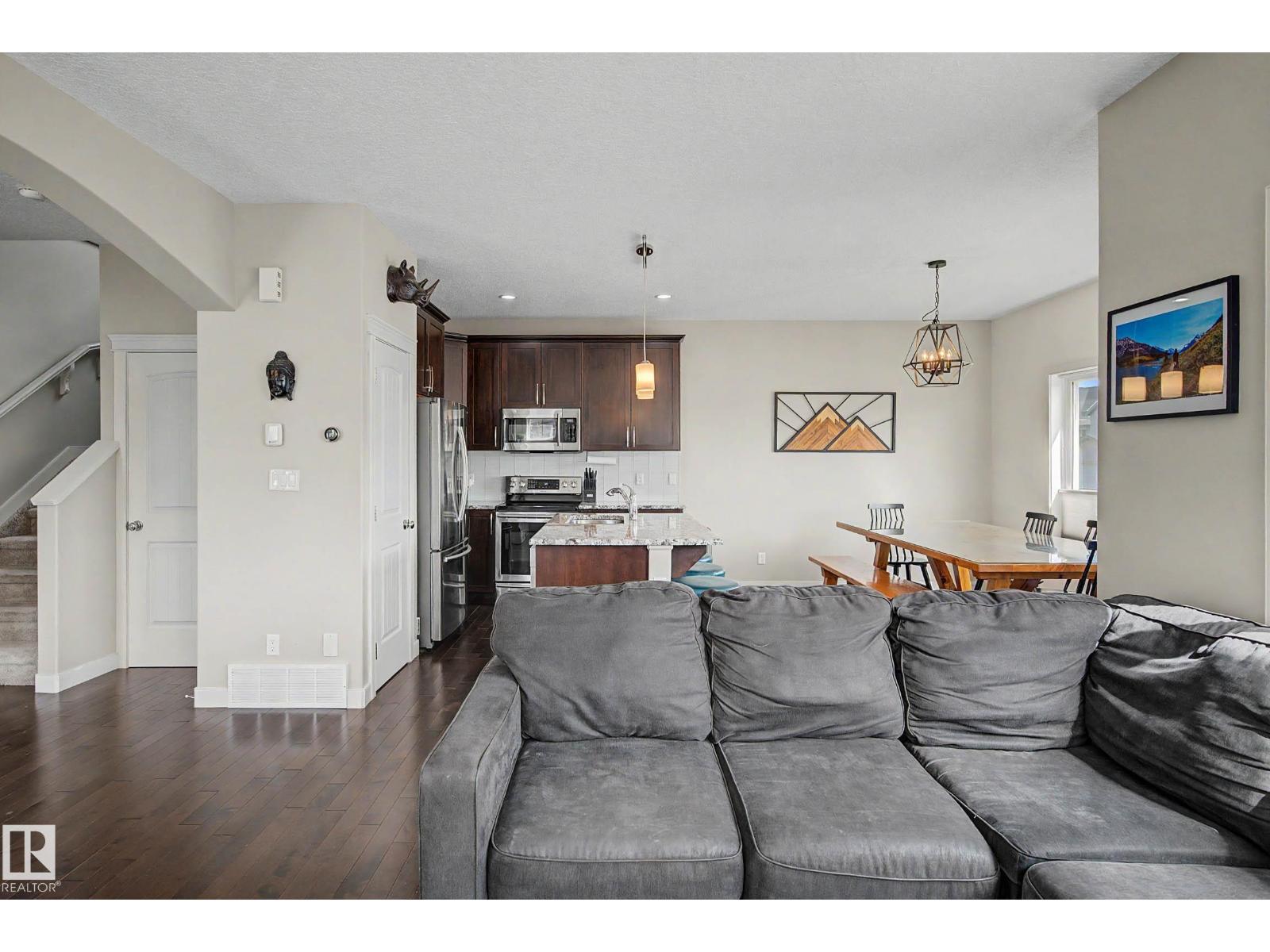 9483 227 ST NW - 13