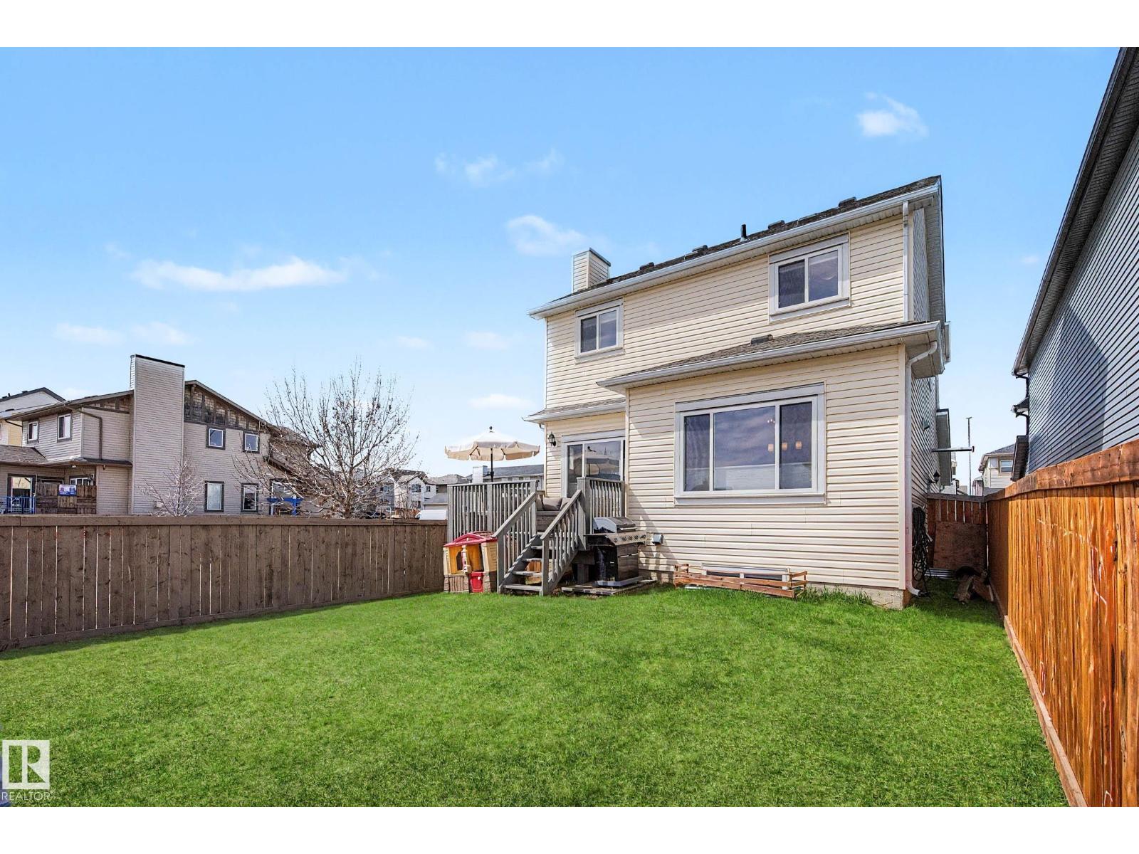 9483 227 ST NW - 49