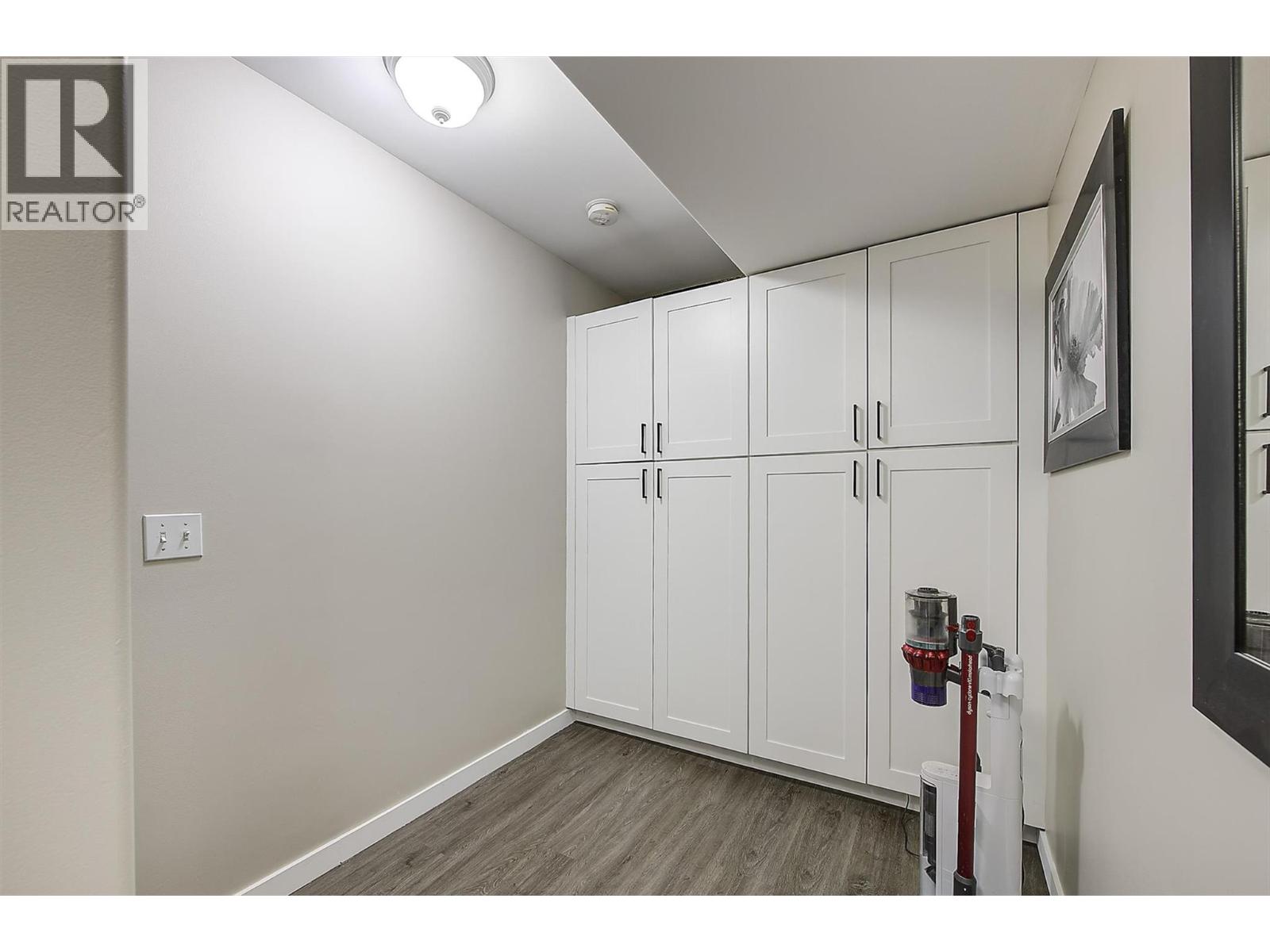 13424 Hermistion Drive, Summerland