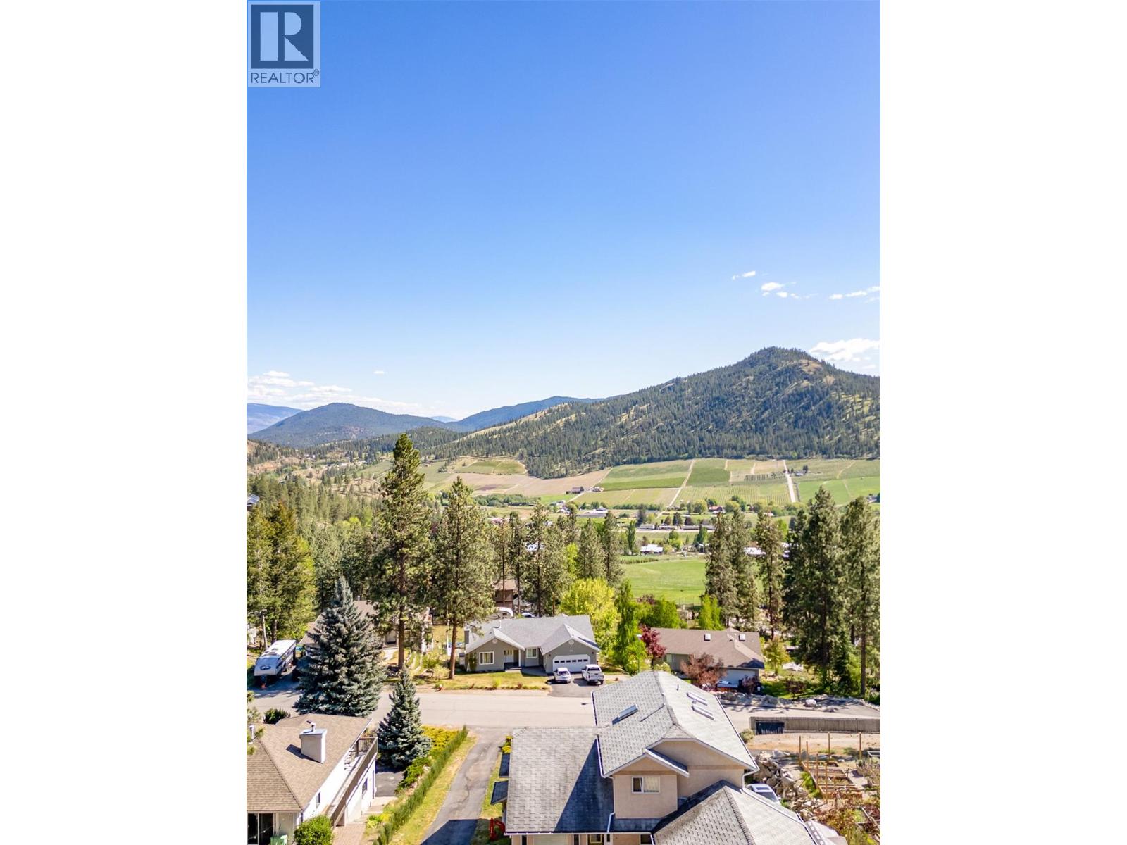 13424 Hermistion Drive, Summerland