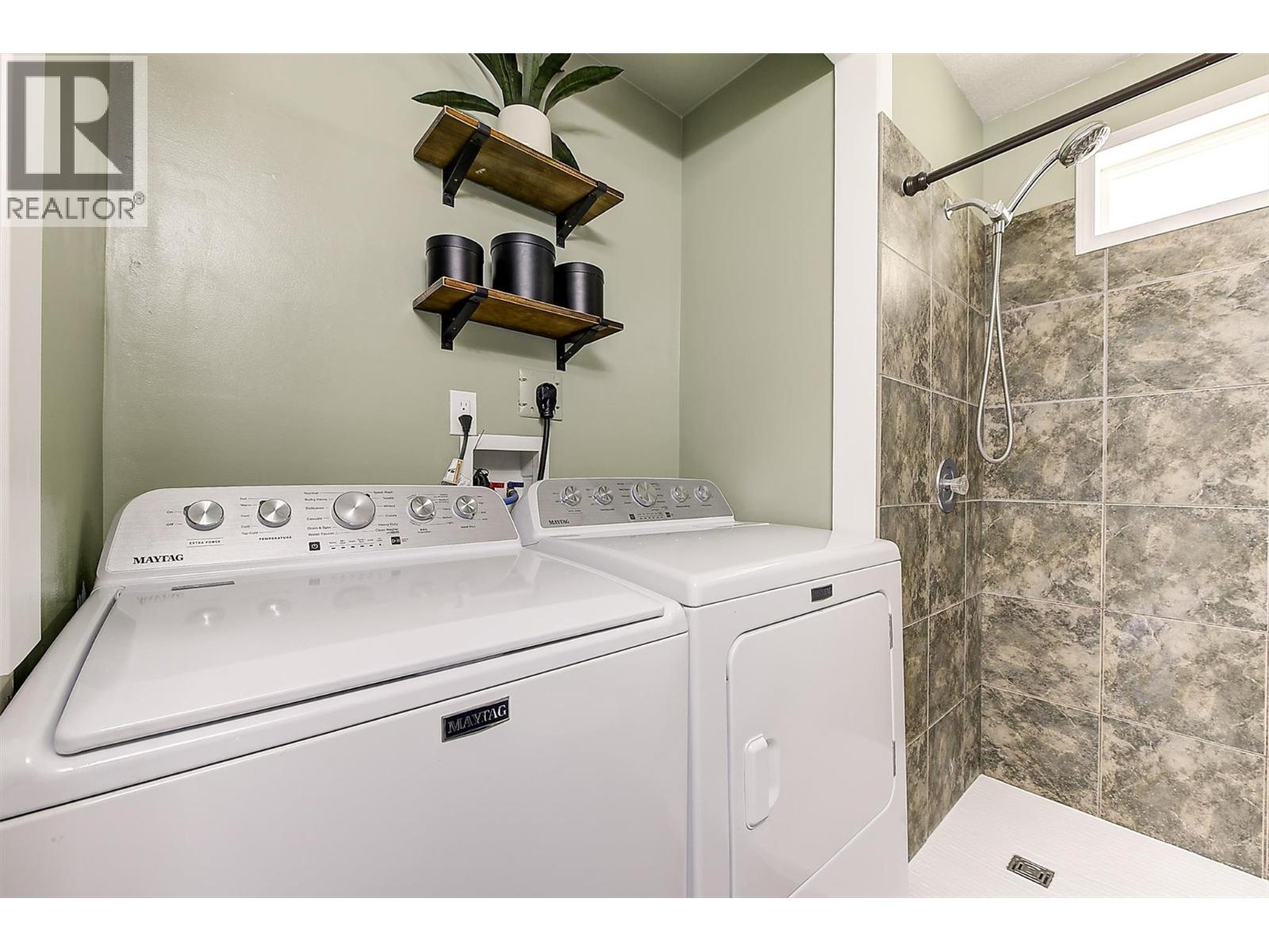 13424 Hermistion Drive, Summerland