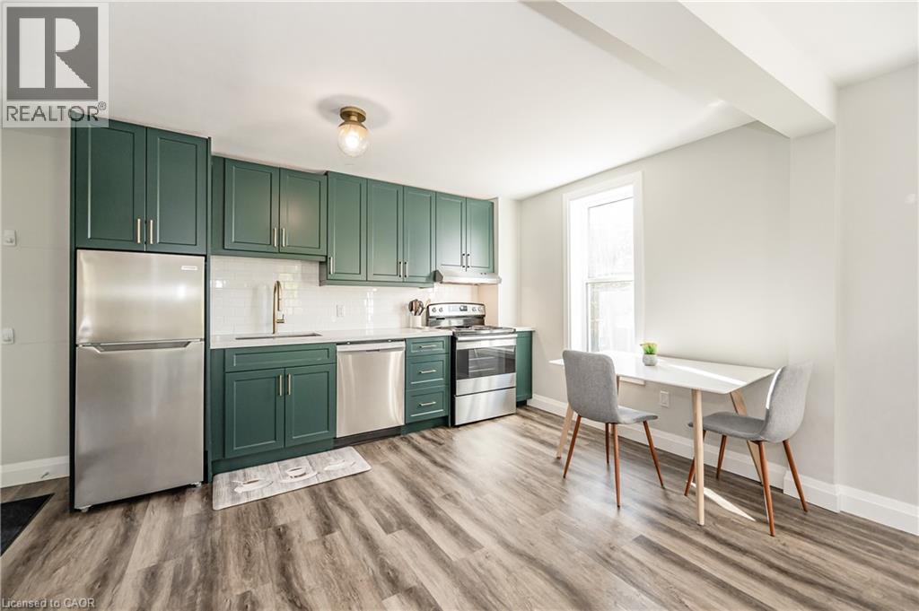 132 AHRENS Street W Unit# 3, Kitchener, Ontario, N2H4C7 — Photo 5