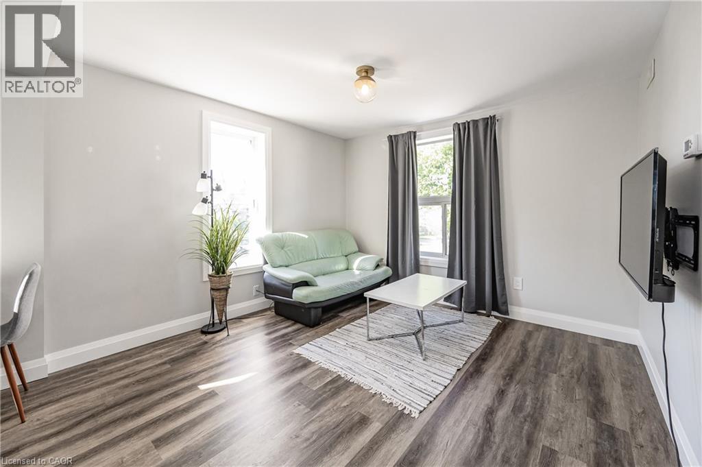 132 AHRENS Street W Unit# 3, Kitchener, Ontario, N2H4C7 — Photo 8
