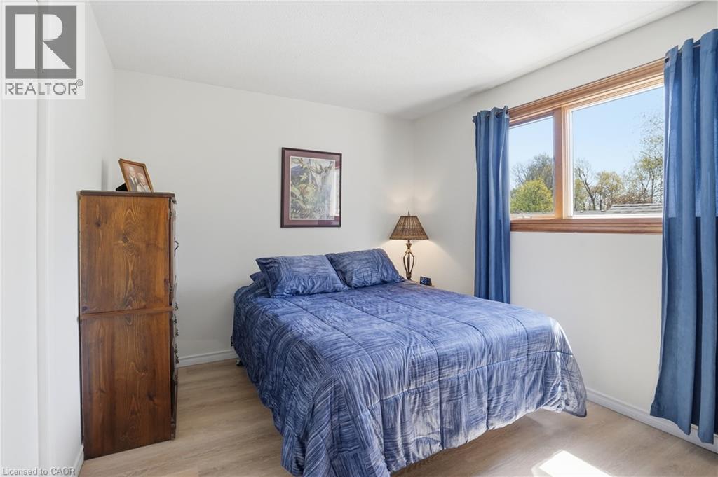 13 FALLINGBROOK Drive, Fonthill, Ontario, L0S1E1 — Photo 11