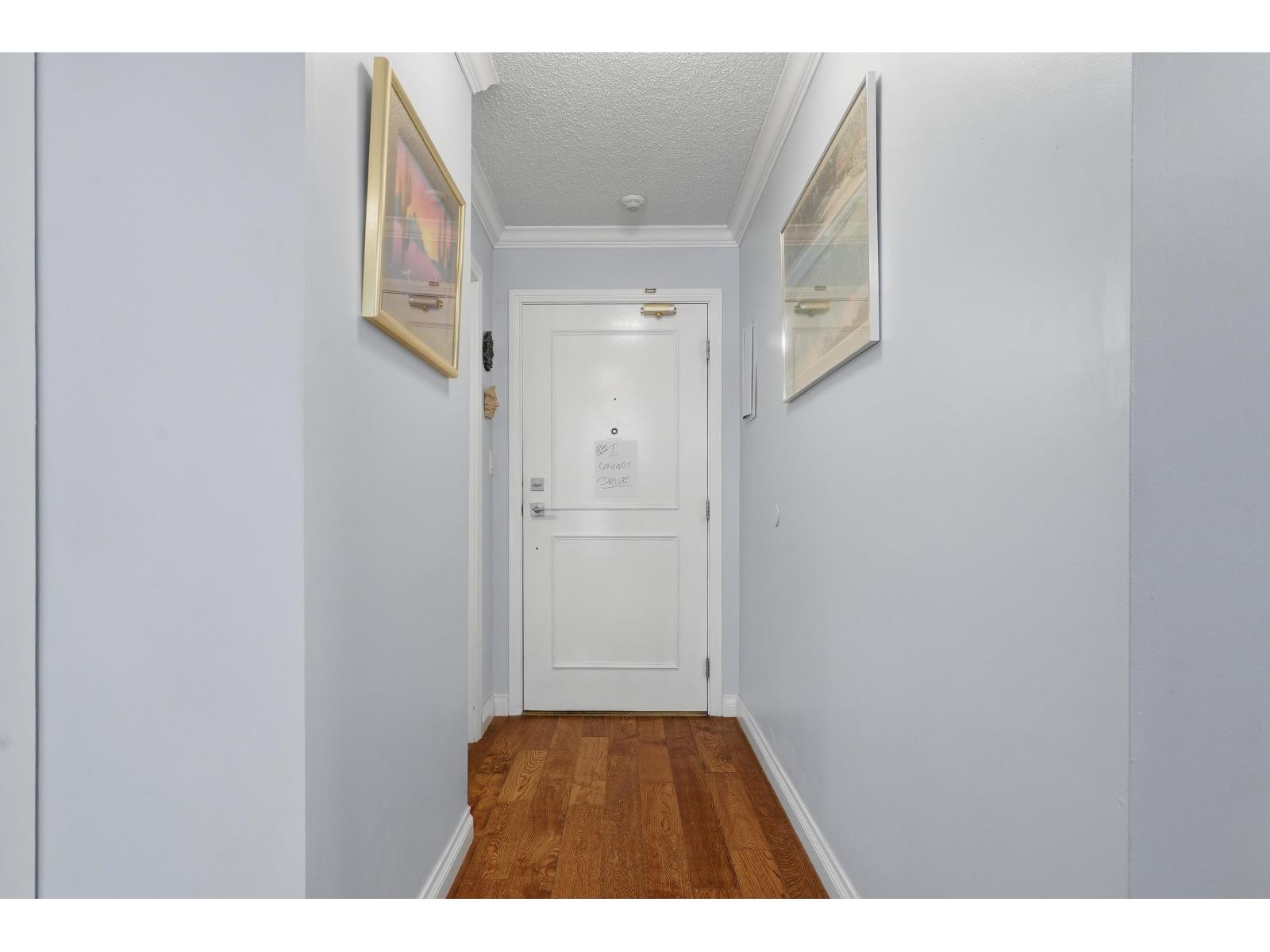 106 1830 SOUTHMERE Crescent - photo 2