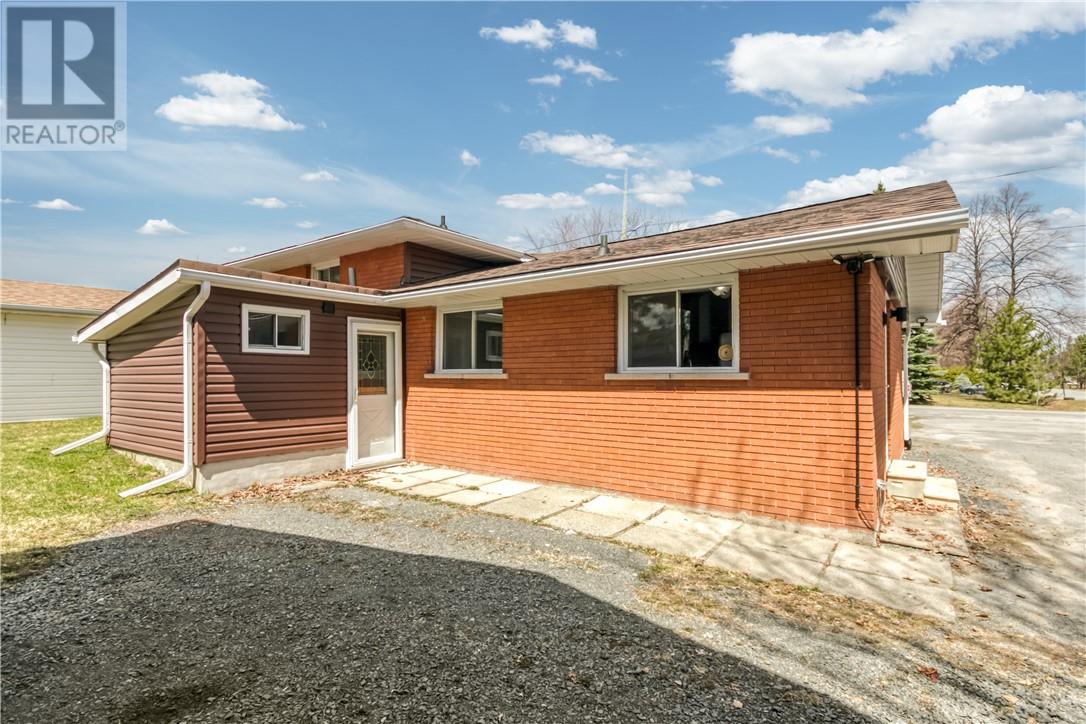 1491 Canterbury Street, Sudbury, Ontario, P3A1H7 — Photo 6