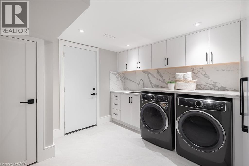 52 ROXBOROUGH Drive, Toronto, Ontario, M4W1X1 — Photo 27