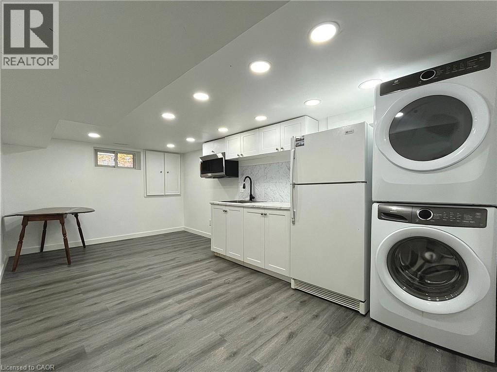 166 SYDNEY Street S Unit# BSMT, Kitchener, Ontario, N2G3V3 — Photo 13