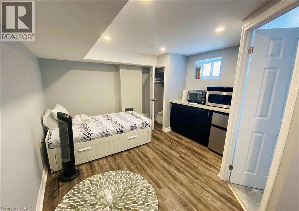 1601 SANDGATE Crescent, Mississauga, Ontario, L5J2E3 — Photo 32