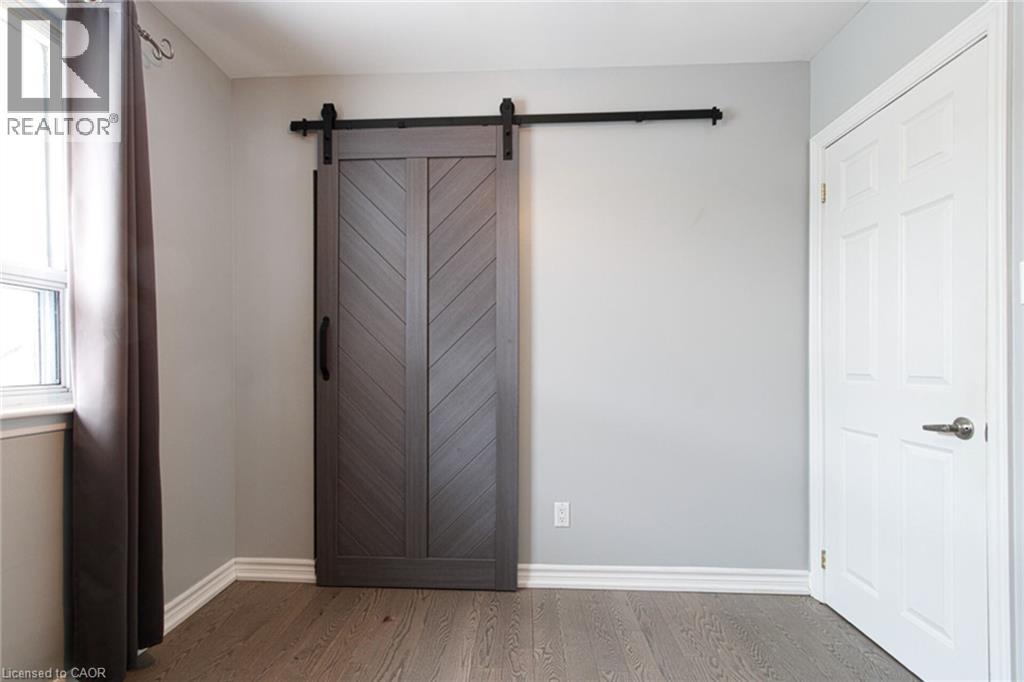 1601 SANDGATE Crescent, Mississauga, Ontario, L5J2E3 — Photo 18