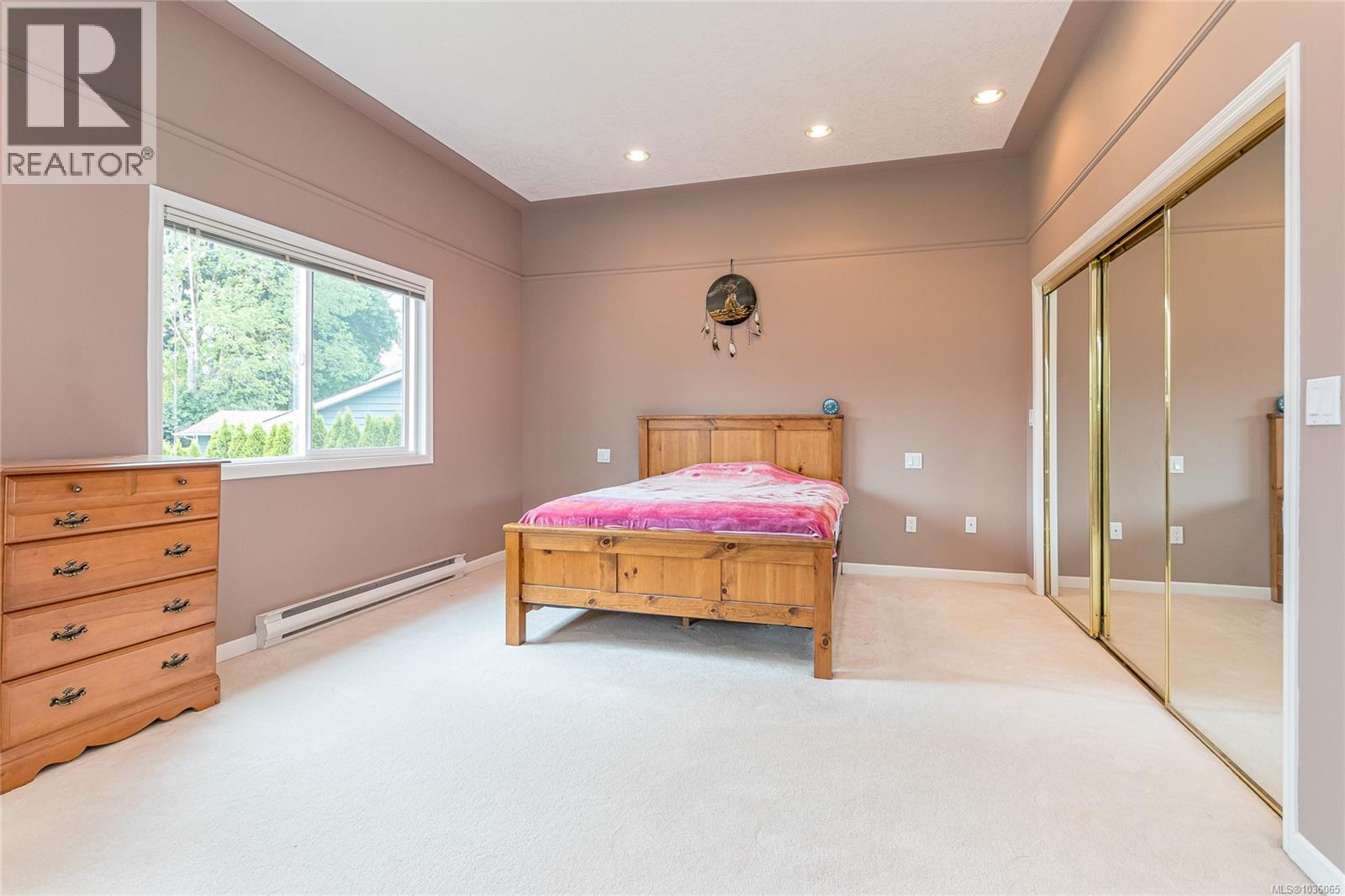 2228 Tarn Pl - 23