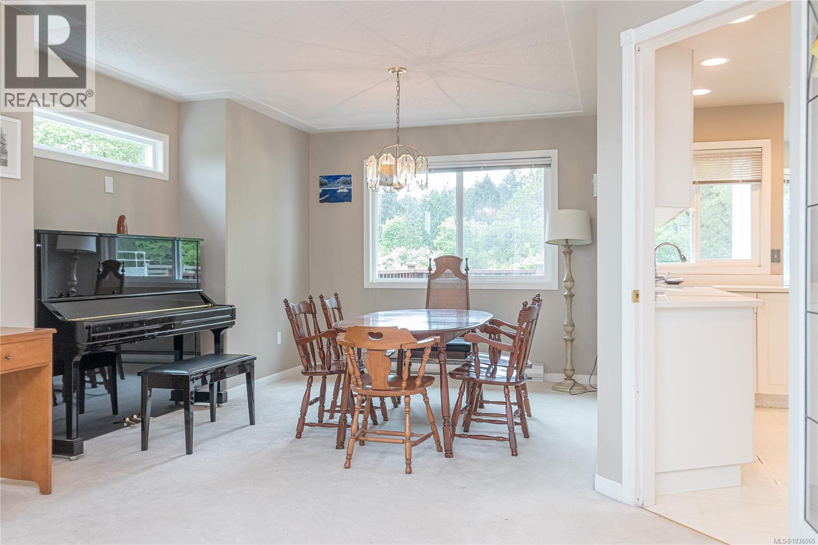 2228 Tarn Pl - 12