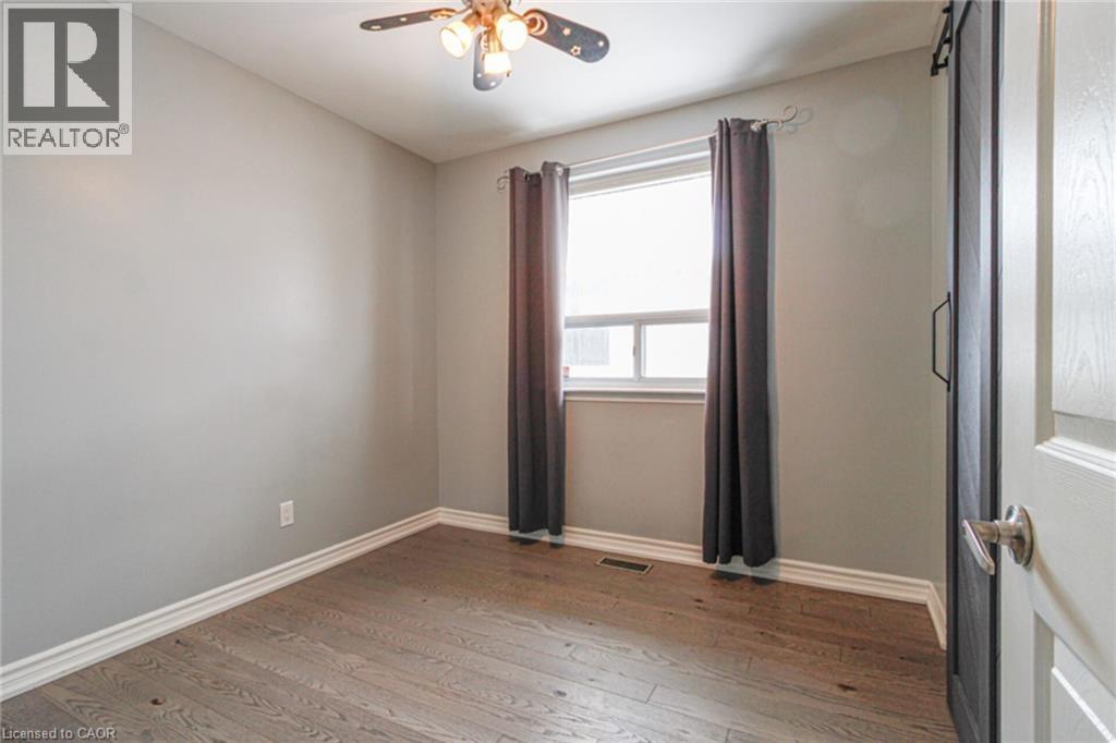 1601 SANDGATE Crescent, Mississauga, Ontario, L5J2E3 — Photo 17