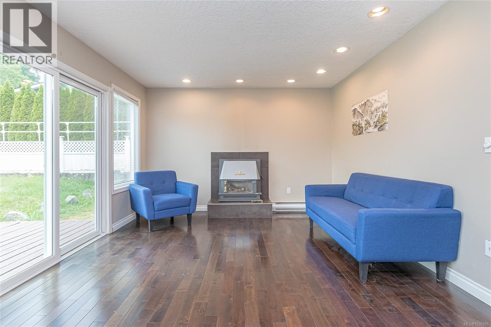 2228 Tarn Pl - 21
