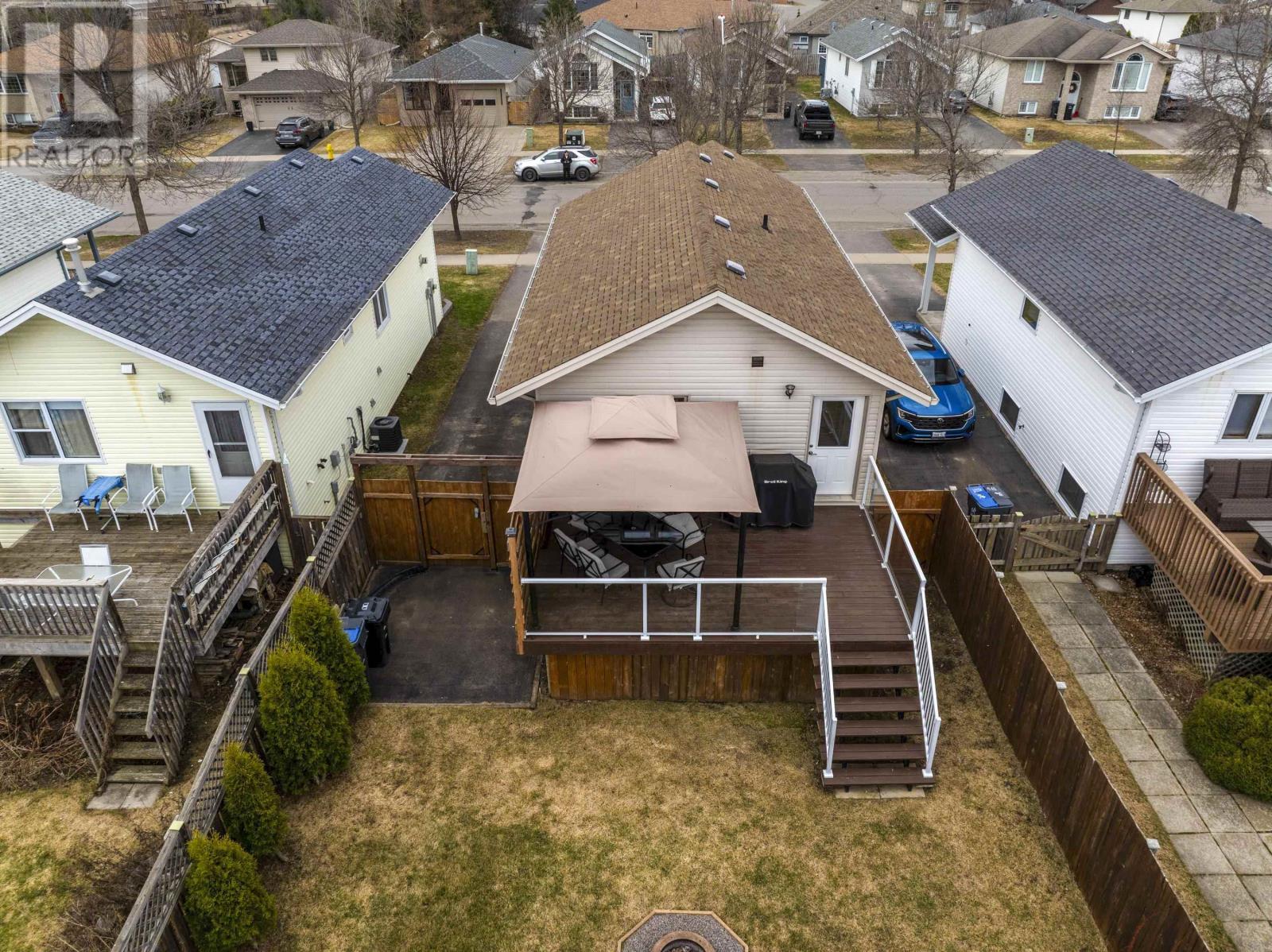 715 Porcupine Blvd, Thunder Bay, Ontario, P7C6A7 — Photo 37