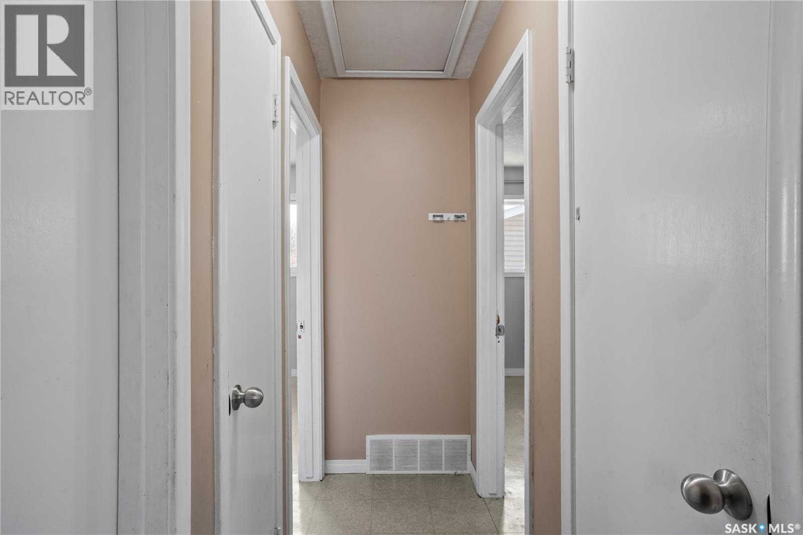 1422 Rupert STREET - 11