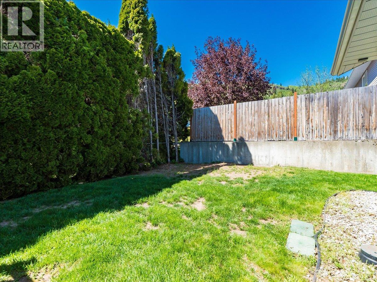 900 7TH Street - 53