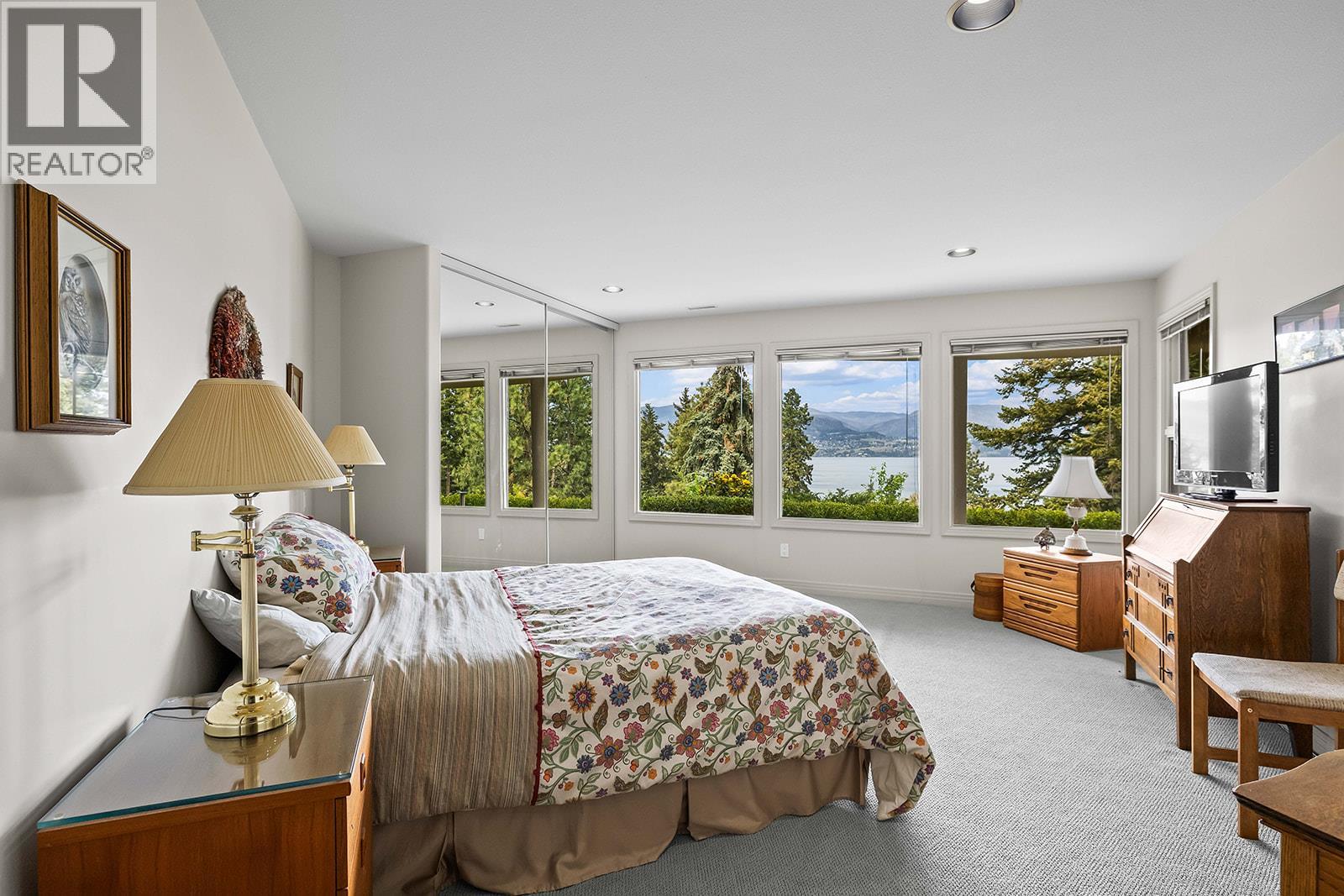 339 Uplands Drive, Kelowna
