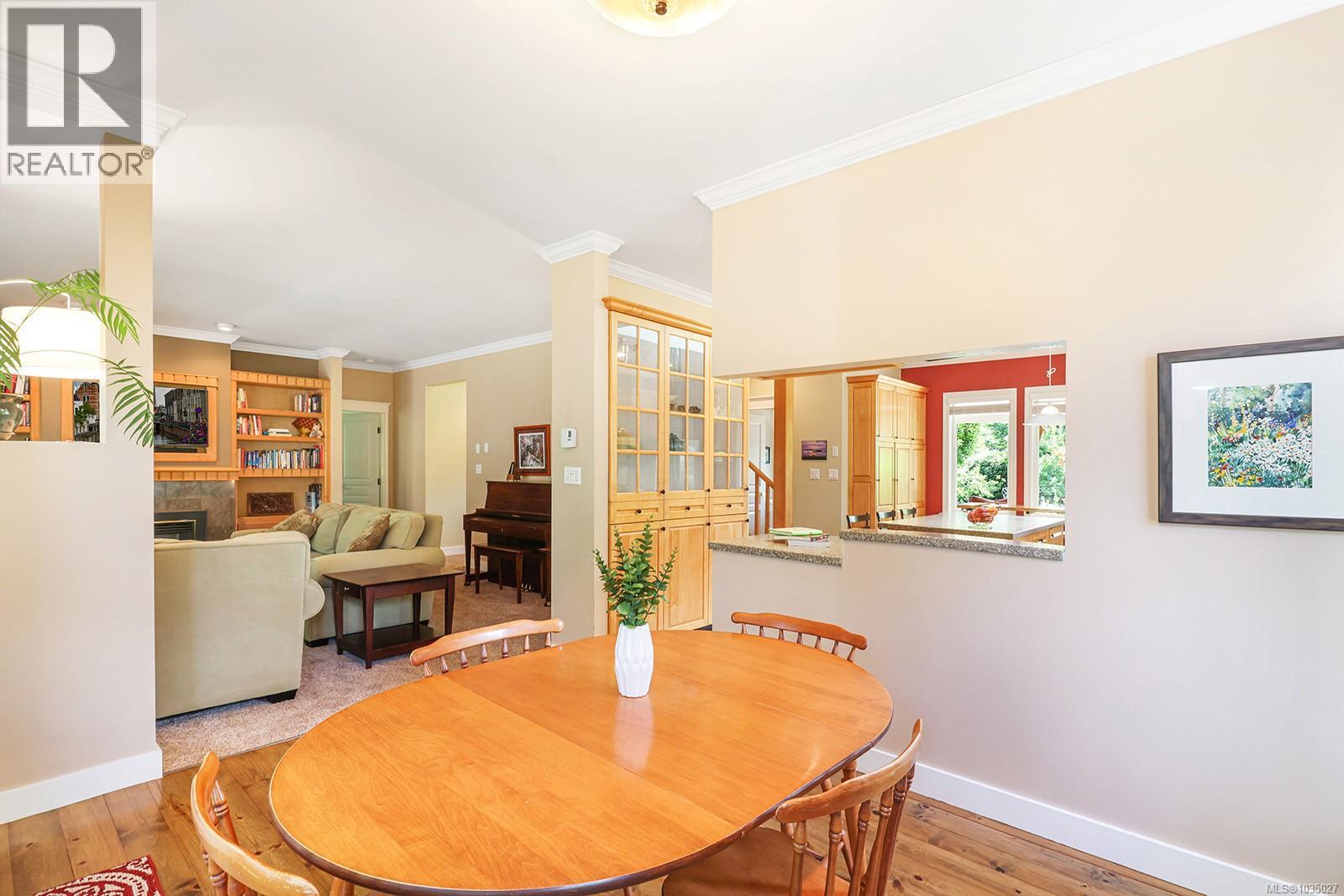 789 3RD St - 13
