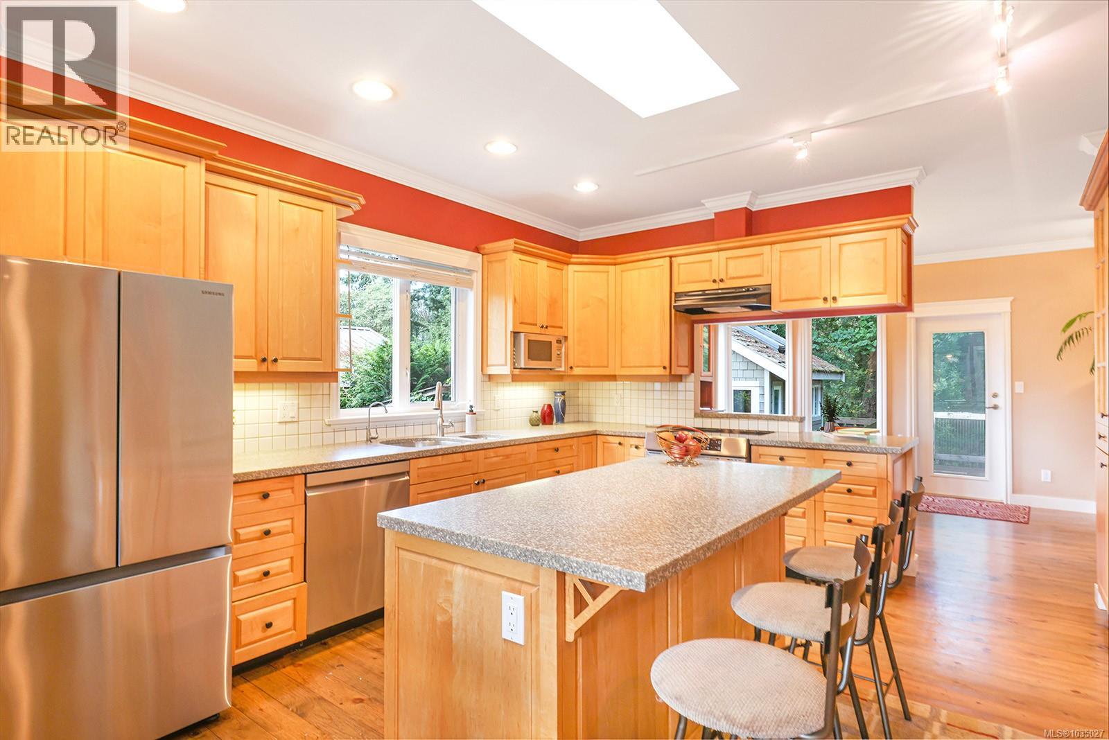 789 3RD St - 15
