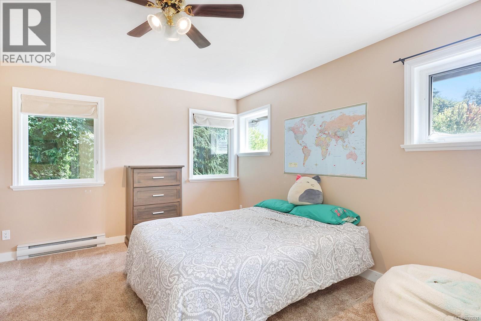 789 3RD St - 26