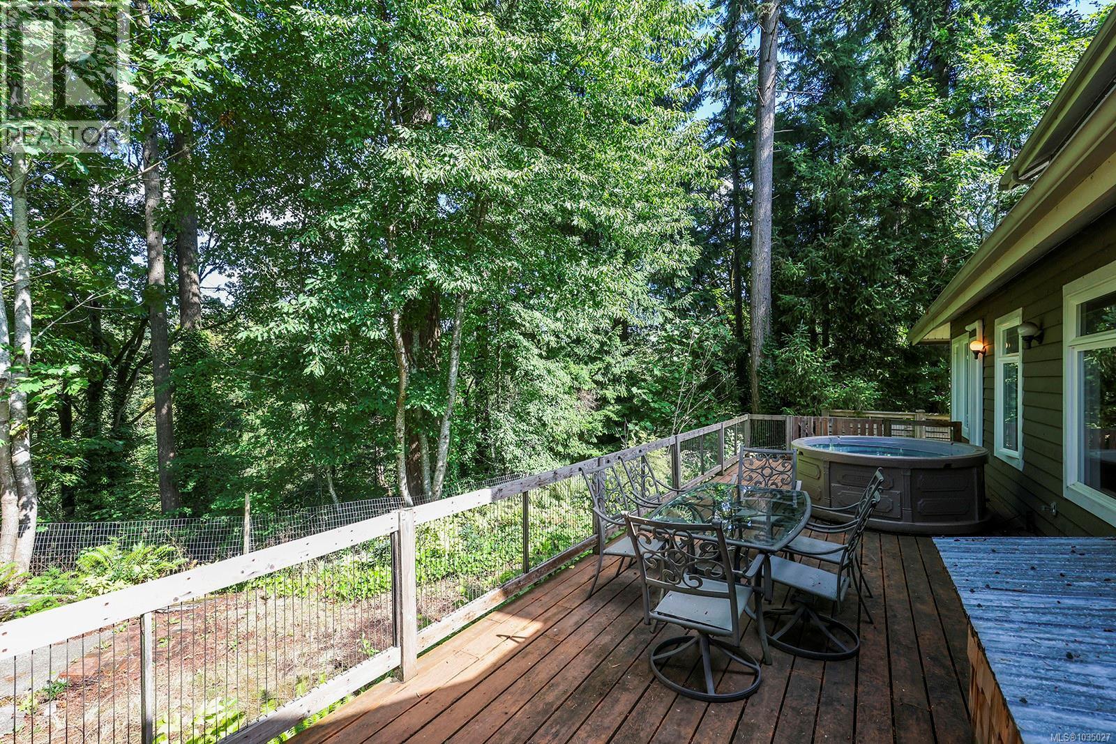 789 3RD St - 37