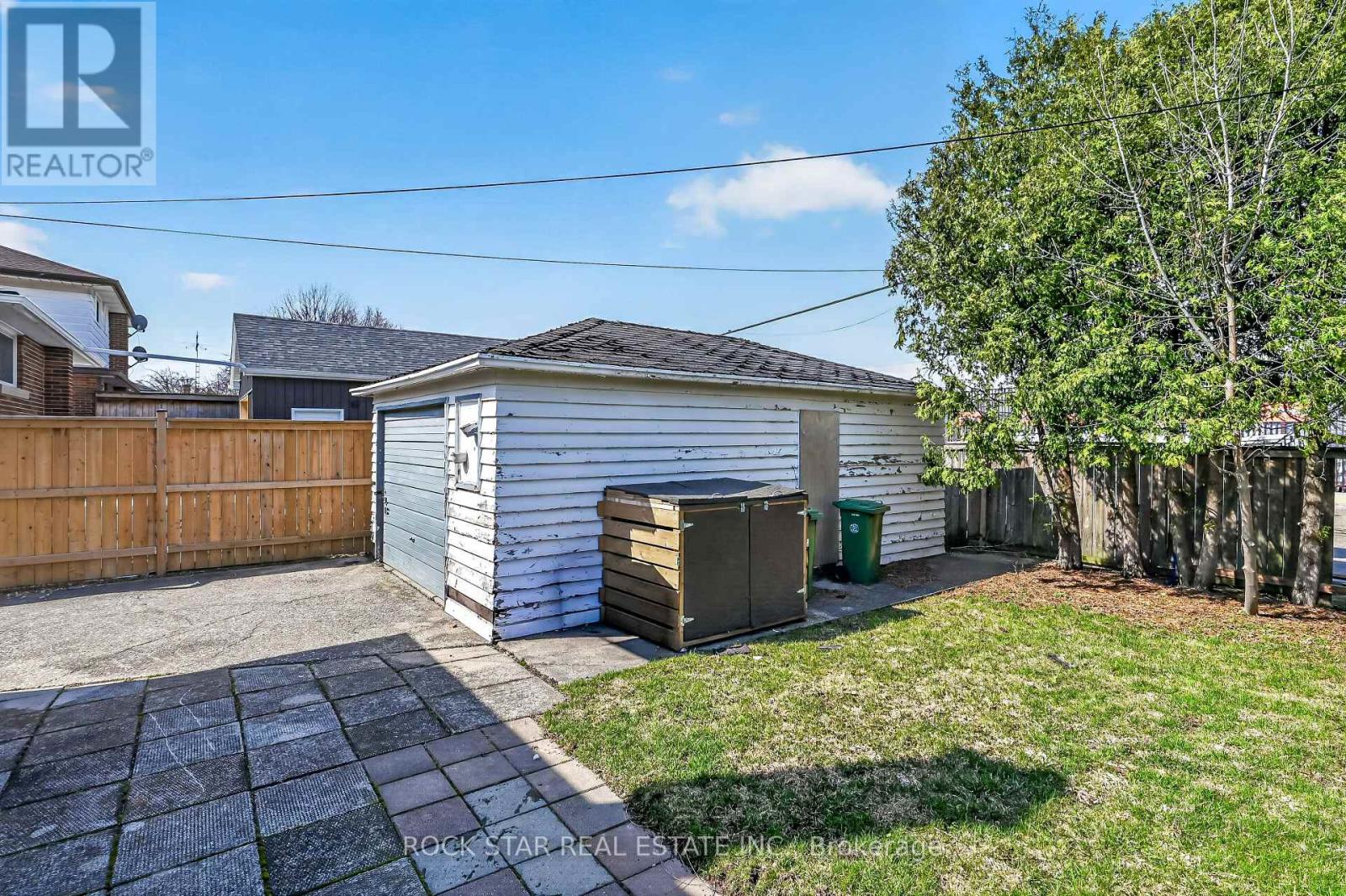 76 TERRACE DRIVE - 23