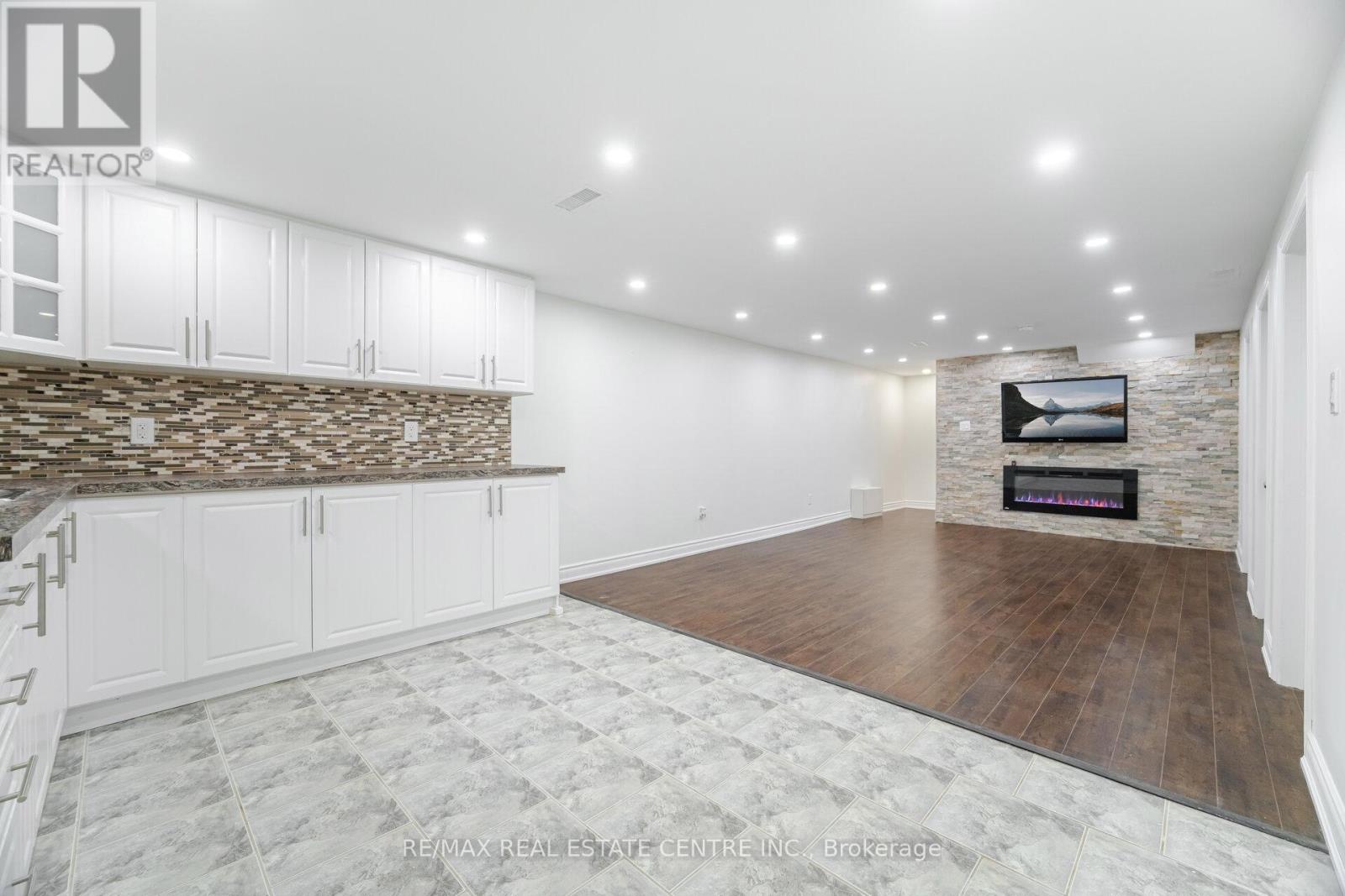 166 TERRACE DRIVE - 20