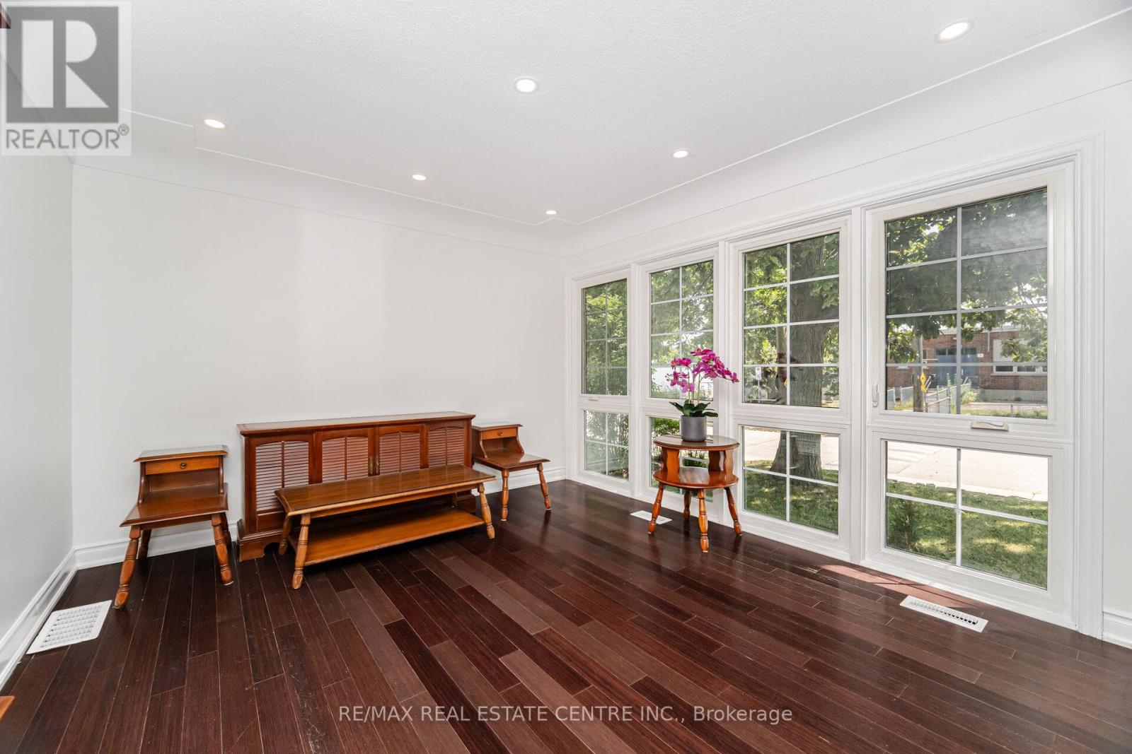 166 TERRACE DRIVE - 7