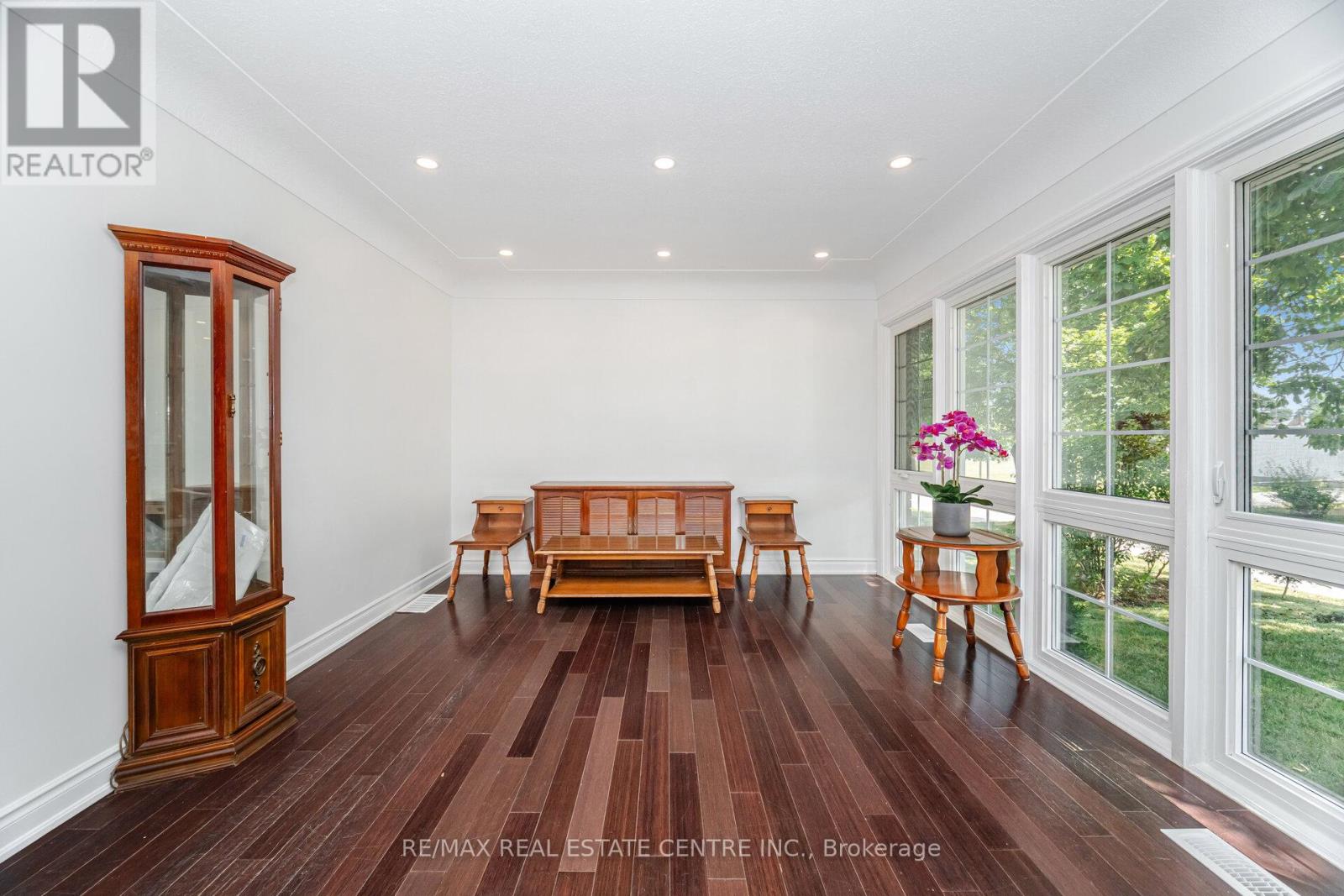 166 TERRACE DRIVE - 8