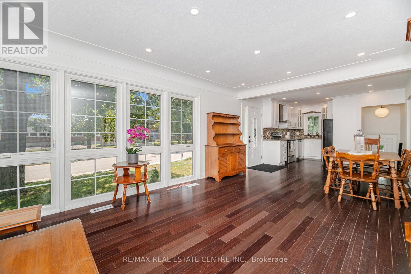 166 TERRACE DRIVE - 9