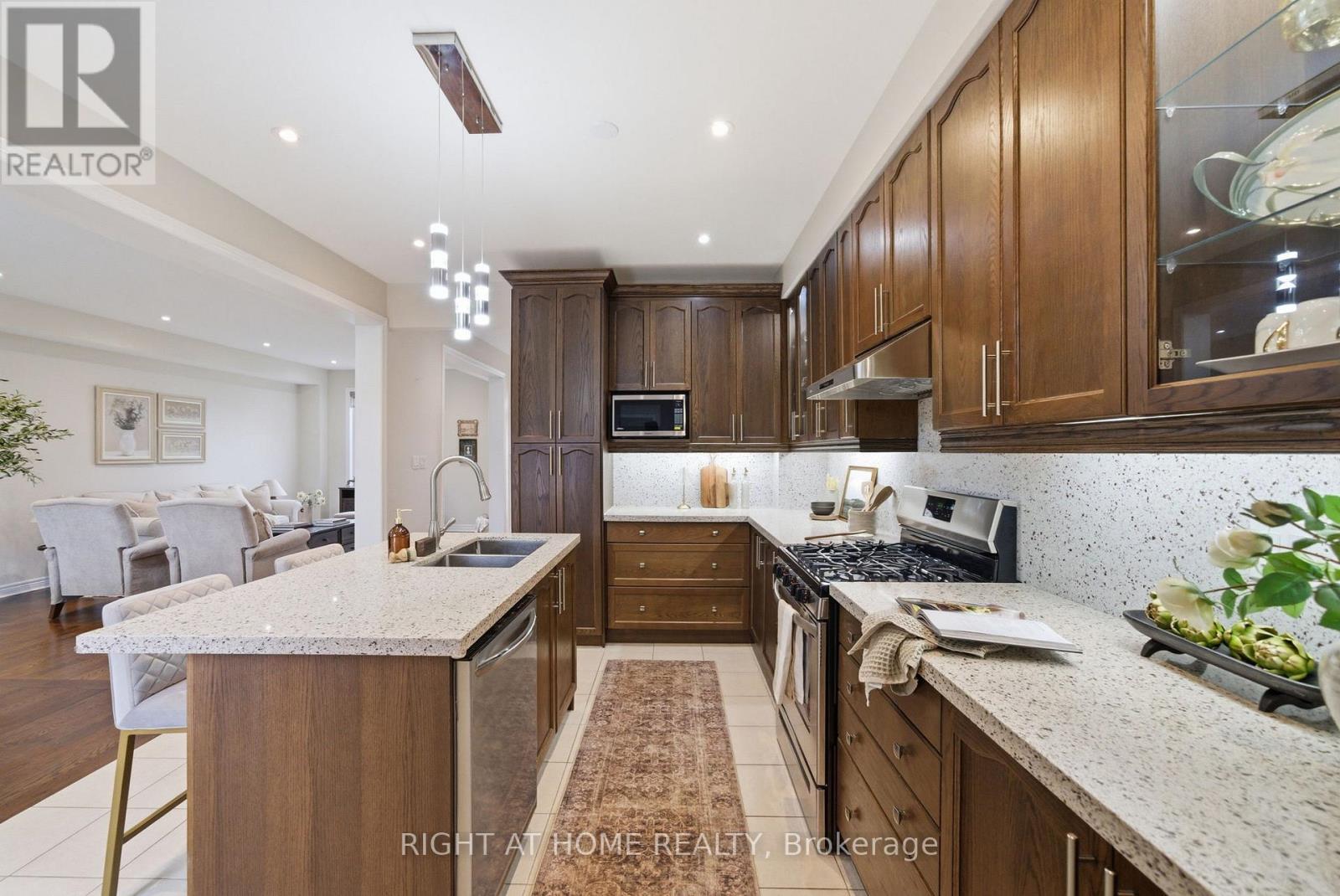 35 GOUGH LANE - 14