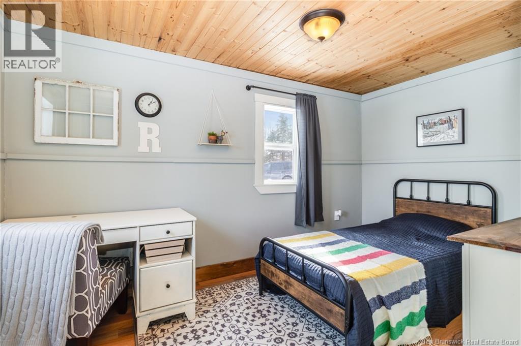 124 Riverview Drive - 24
