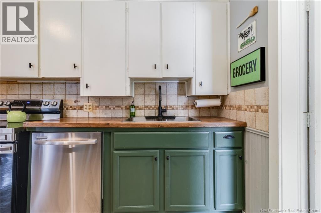 124 Riverview Drive - 5