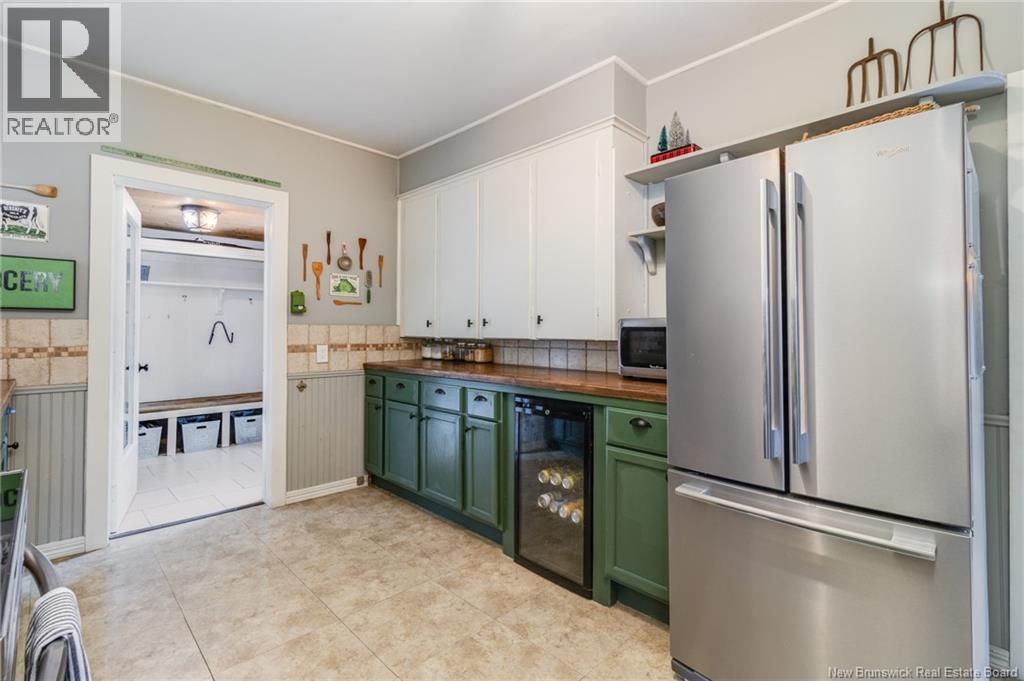 124 Riverview Drive - 7