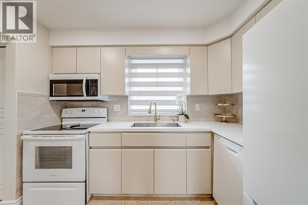 2958 LLOYD GEORGE BOULEVARD, Windsor, Ontario, N8T2V1 — Photo 23