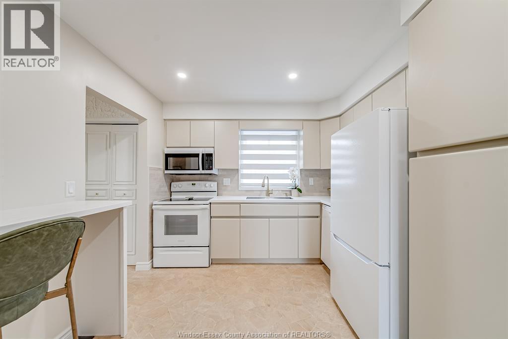 2958 LLOYD GEORGE BOULEVARD, Windsor, Ontario, N8T2V1 — Photo 20