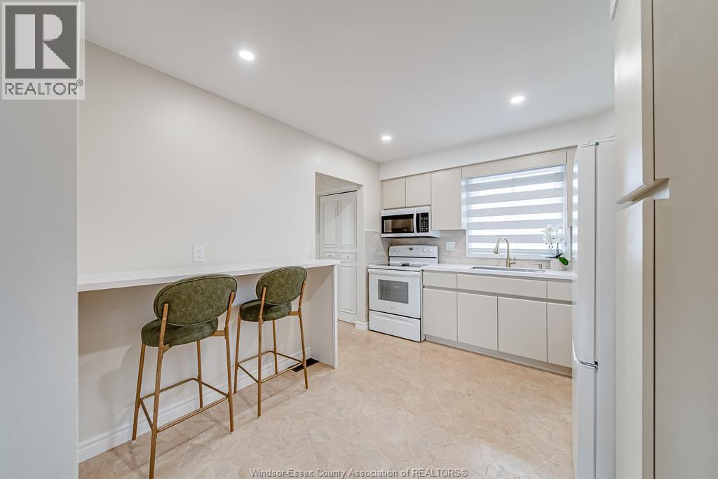 2958 LLOYD GEORGE BOULEVARD, Windsor, Ontario, N8T2V1 — Photo 21