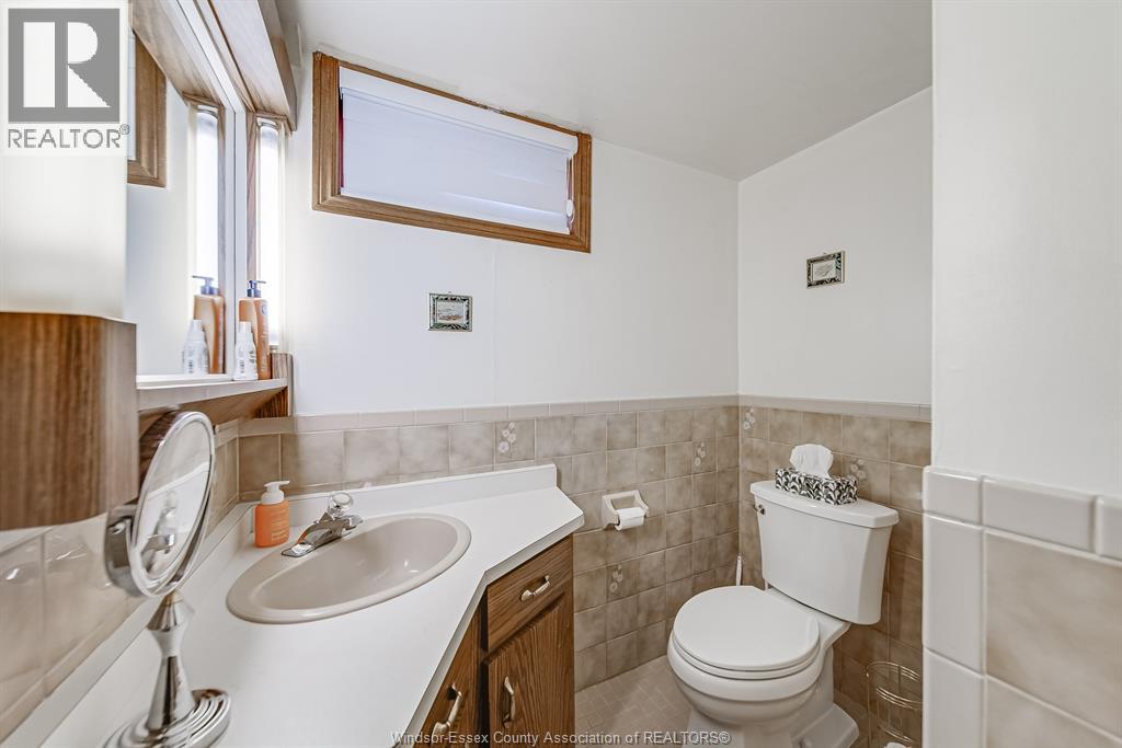 2958 LLOYD GEORGE BOULEVARD, Windsor, Ontario, N8T2V1 — Photo 39