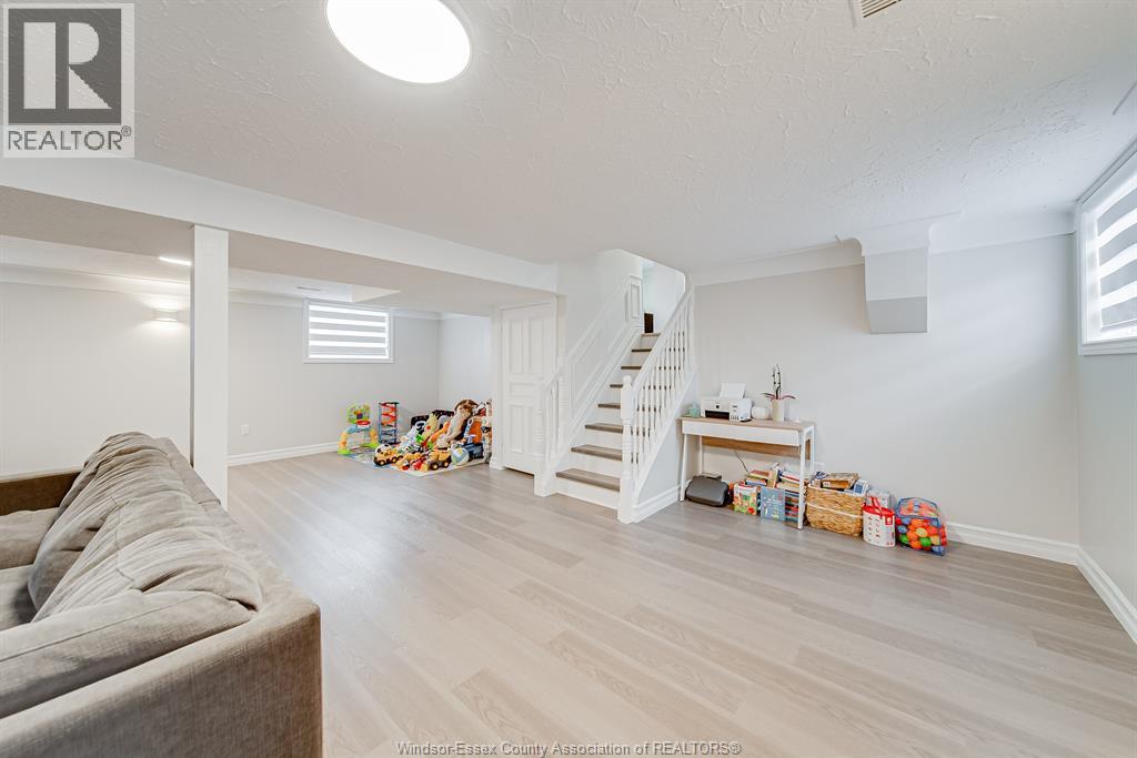 2958 LLOYD GEORGE BOULEVARD, Windsor, Ontario, N8T2V1 — Photo 36