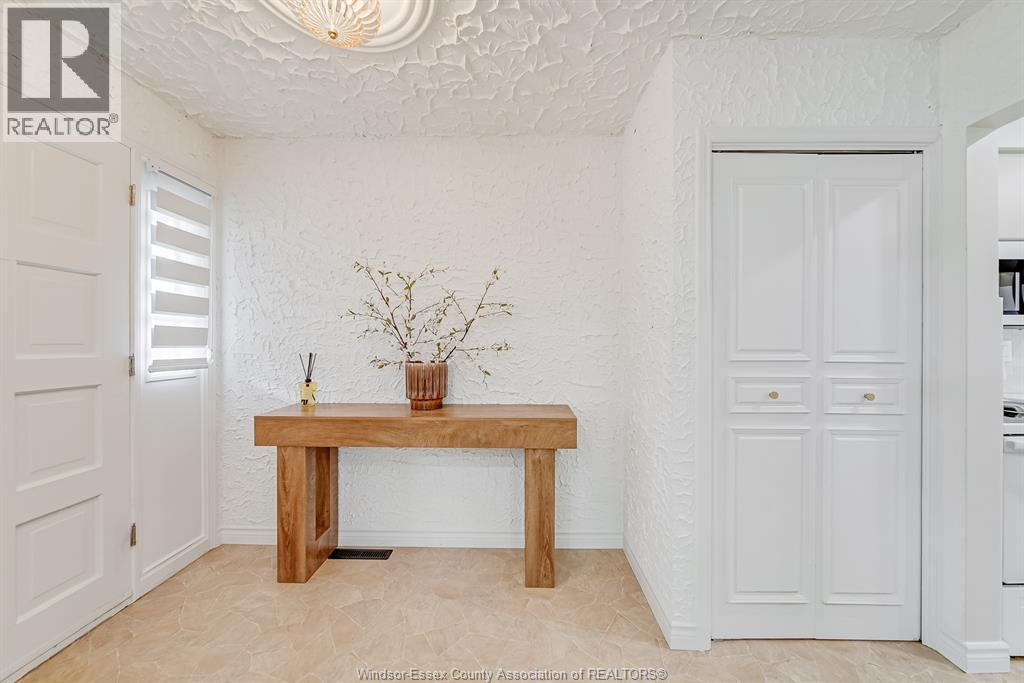 2958 LLOYD GEORGE BOULEVARD, Windsor, Ontario, N8T2V1 — Photo 18