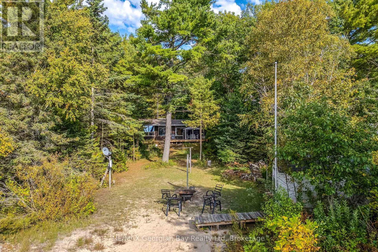 100 NOTTAWAGA DRIVE - 11