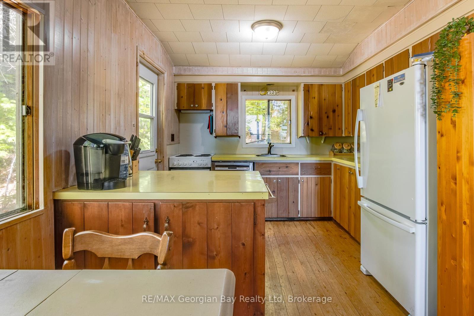 100 NOTTAWAGA DRIVE - 19