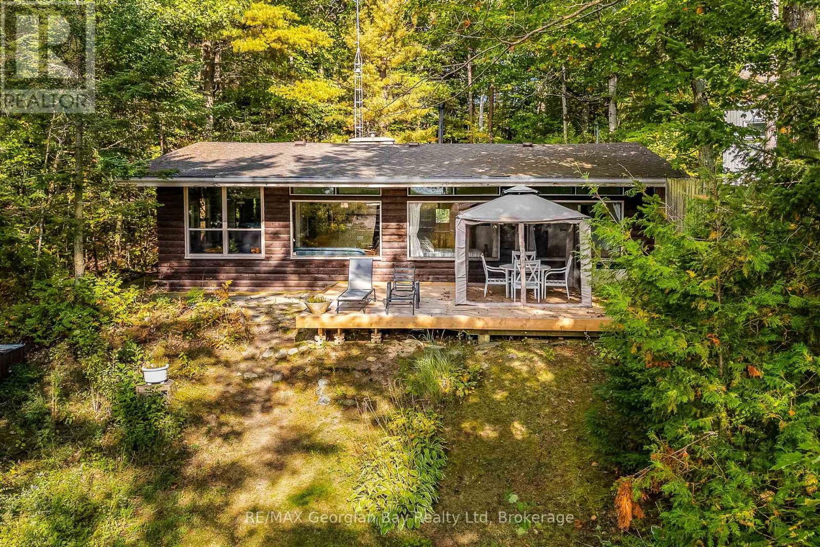 100 NOTTAWAGA DRIVE - 4