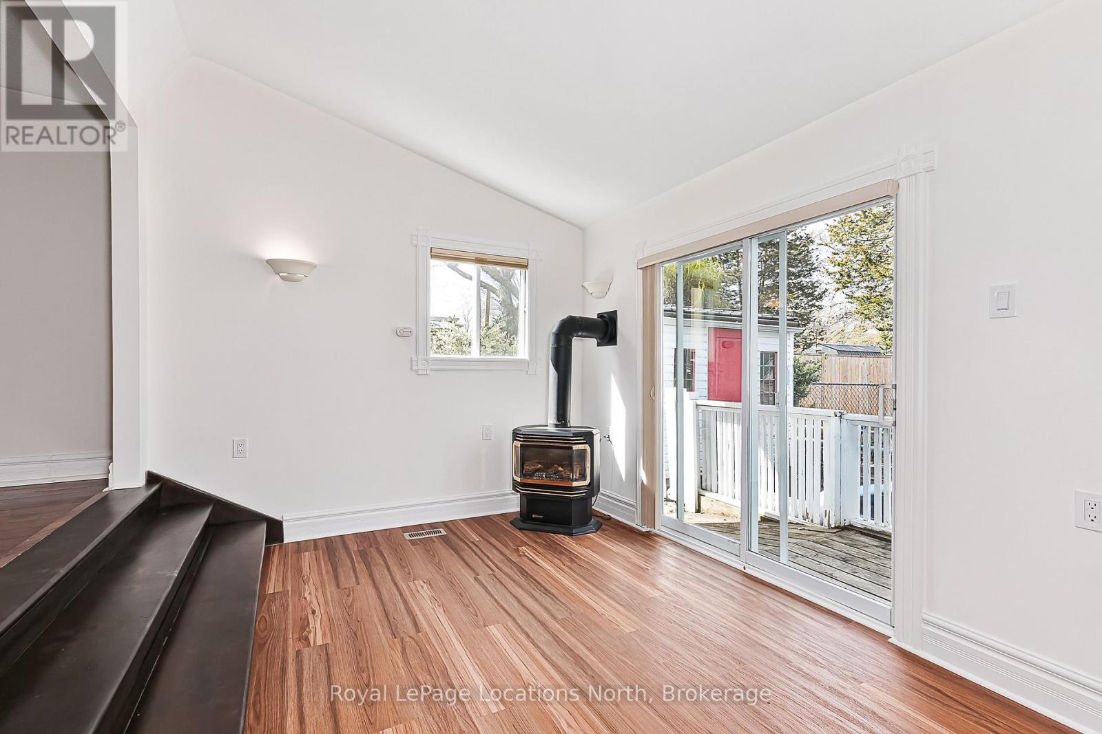 288 NAPIER STREET - 14