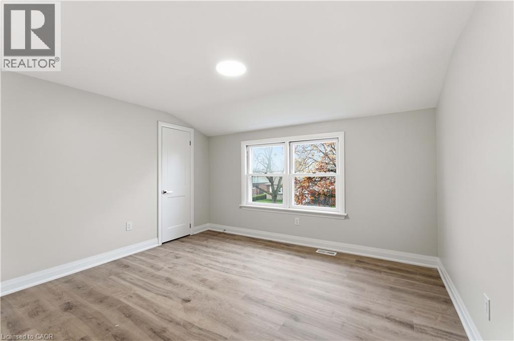 124 MCELROY Road E Unit# 2, Hamilton, Ontario, L9A1Y9 — Photo 7