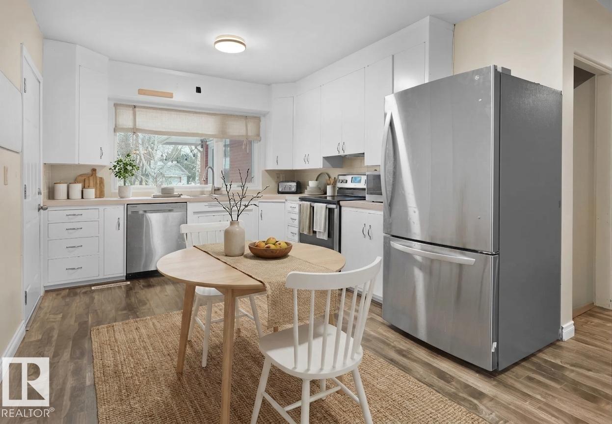 11819 75 AV NW - 11
