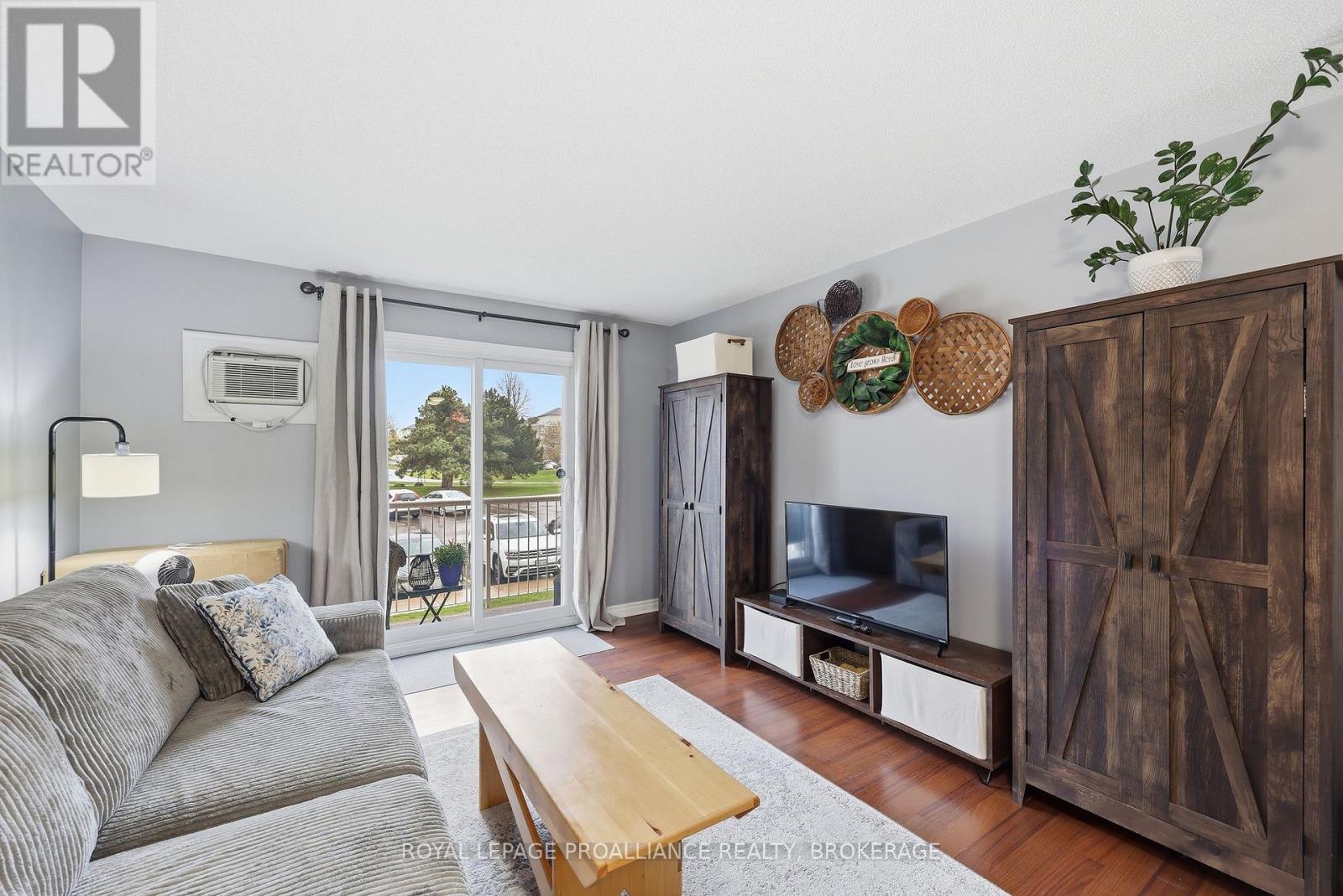 #201 580 ARMSTRONG ROAD - 26