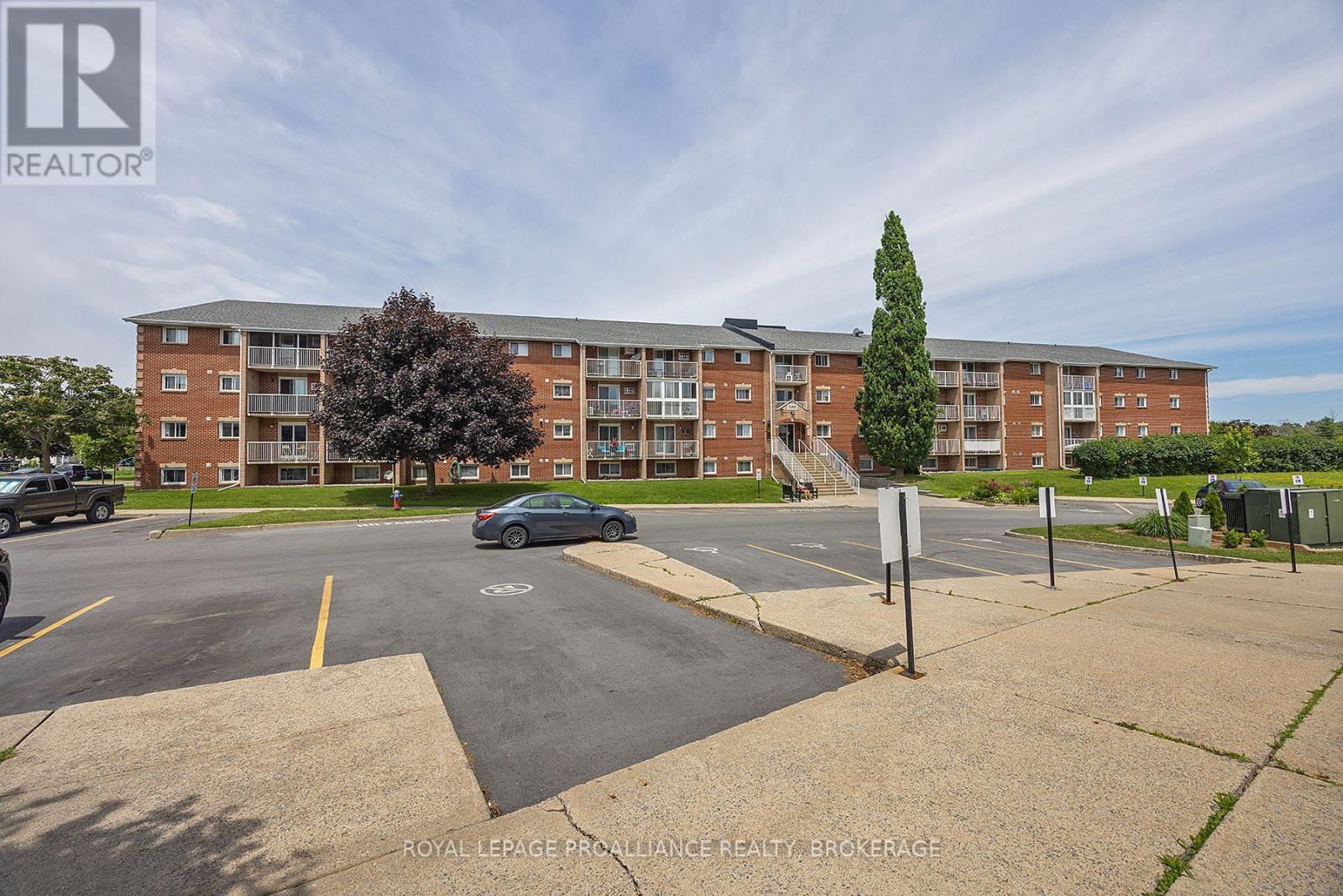 #201 580 ARMSTRONG ROAD - 3