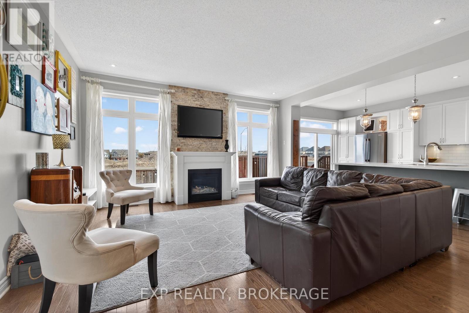 1140 ESCALA CRESCENT - 10